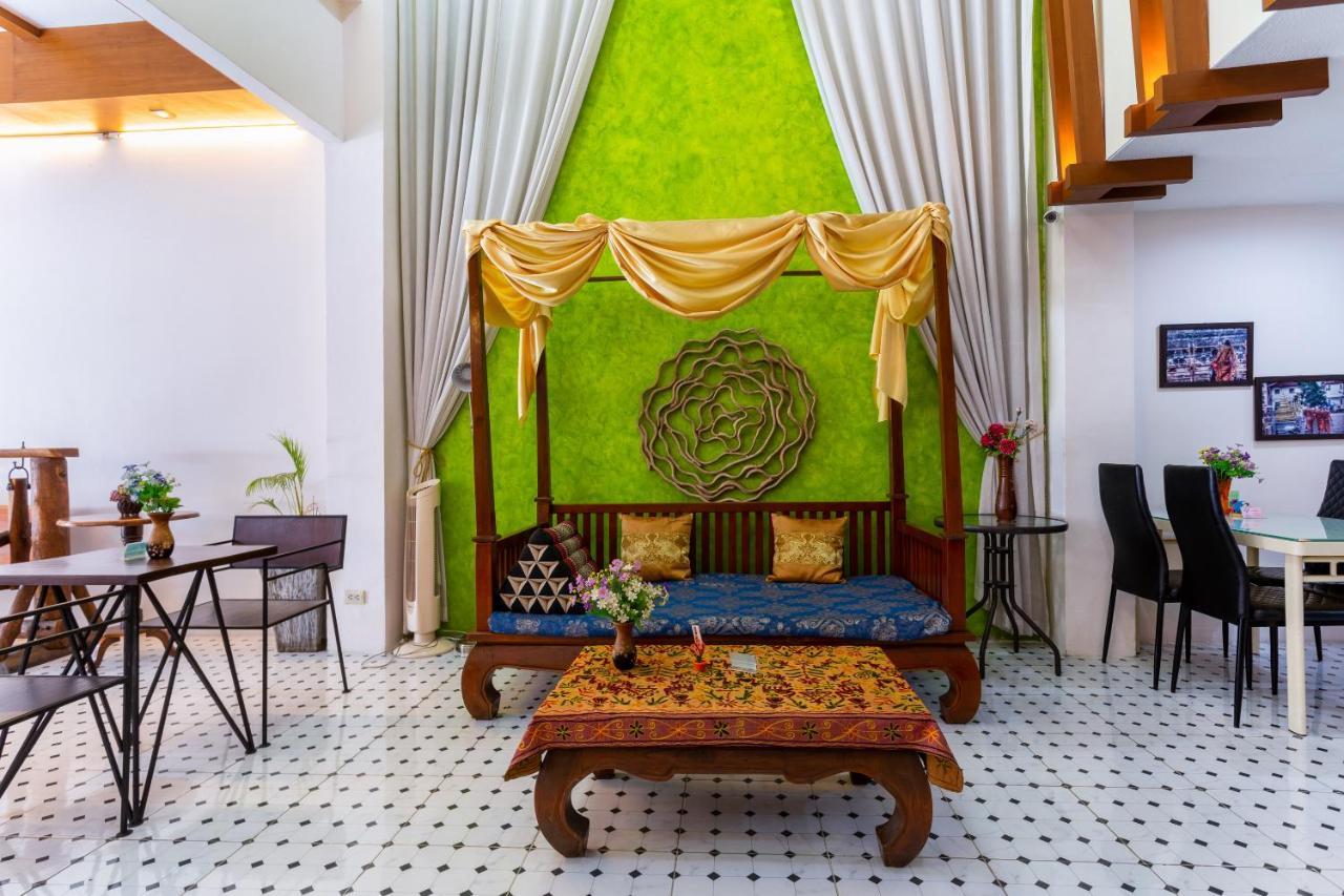 Oyo 1093 De Nawarat Chiang Mai Boutique Apartment Exterior foto